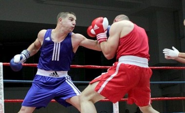 Kthehet boksi pas gjashtë vjetësh në Mitrovicë