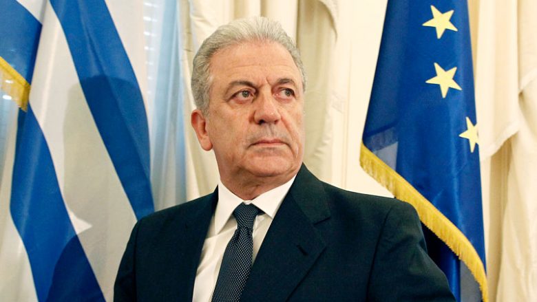 Komisionari Avramoupolus nuk e ka në agjendë Kosovën