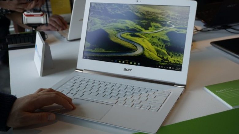 Acer sfidon Apple dhe Dell me Aspire S 13 (Video)