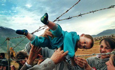17 vjet nga eksodi i kosovarëve: Kukësi, simbol i mikpritjes