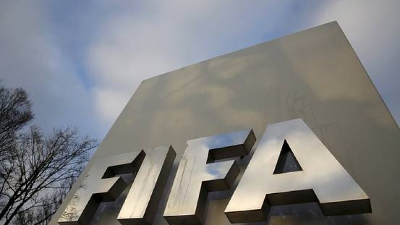 “Dosja Panama Papers” jep frytet: Vjen dorëheqja e parë në FIFA