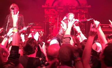 Dhe ndodh: Guns N’ Roses të ribashkuar mbajnë koncertin e parë pas 23 vitesh (Foto/Video)