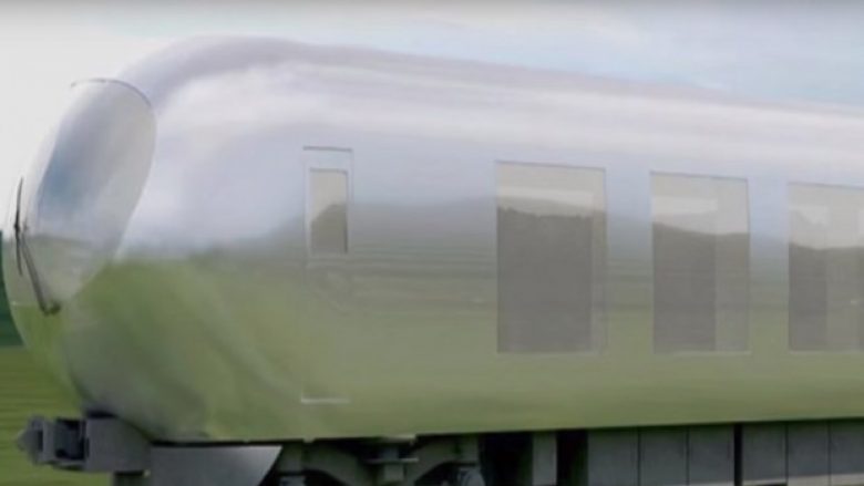 Japonezët ndërtojnë “trenin e padukshëm” – ja çfarë e bën atë të tillë! (Video)