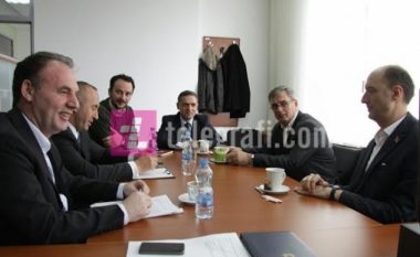 “Haradinaj tradhtoi opozitën për Kadri Veselin”