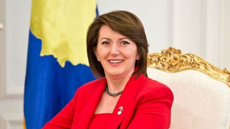 Atifete Jahjaga feston ditëlindjen