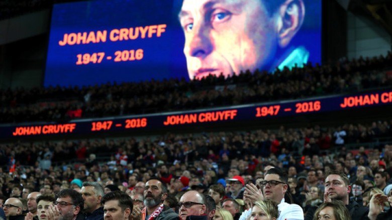 Kështu do ta nderojë Barcelona legjendën Johan Cruyff (Foto)