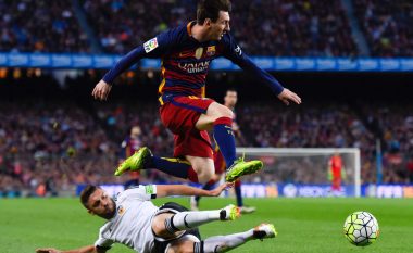 Rekord: Messi shënon golin e 500-të në karrierë (Video)