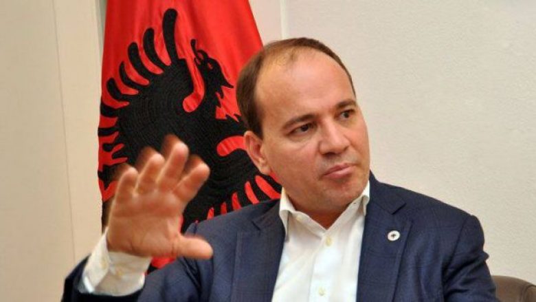 Nishani: Dosja e SHISH-it fle në zyrën e Tahirit