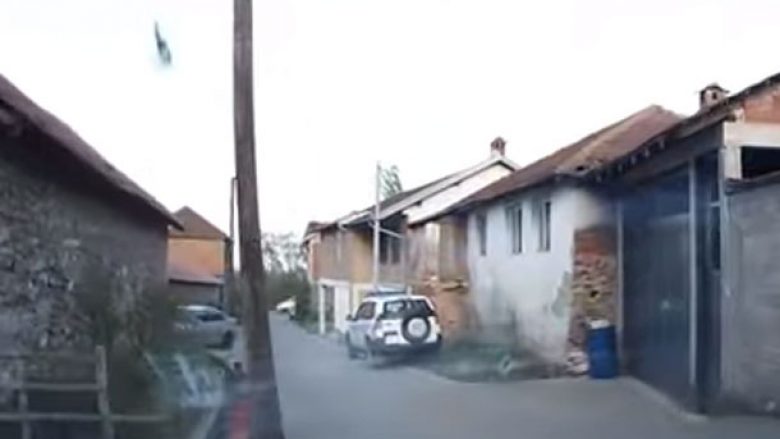 Policia ruan shtëpinë e policit që vrau Ilmi Lufajn (Video)