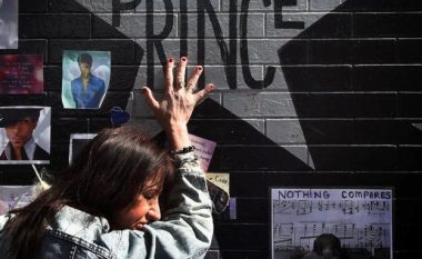 Jepet lamtumira e fundit për Prince