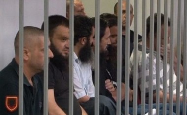 Kërkohen 120 vjet burg për imamët