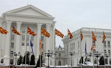 Qeveria anulon vendimet e ministrave të LSDM-së, Oliver Spasovski dhe Frosina Remenski