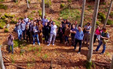 Studentët e RIT organizohen për të ngritur vetëdijen rreth kërcënimit nga shpyllëzimi në Kosovë