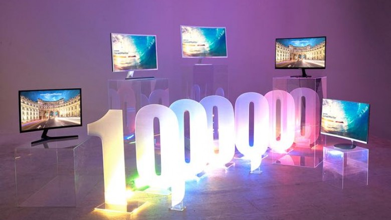 Samsung shet 1 milion monitorë të lakuar!