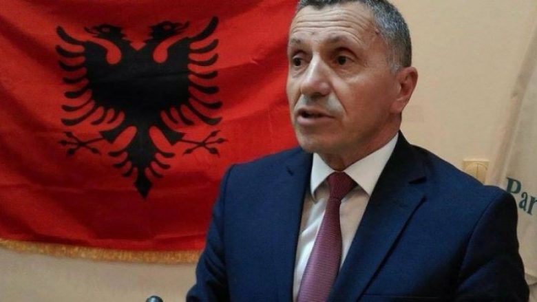 Shaip Kamberi thotë se Serbia po bën presion ndaj drejtuesve shqiptarë të institucioneve publike