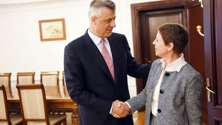 Thaçi priti ambasadoren zvicerane, flasin për bashkëpunimin Kosovë-Zvicër