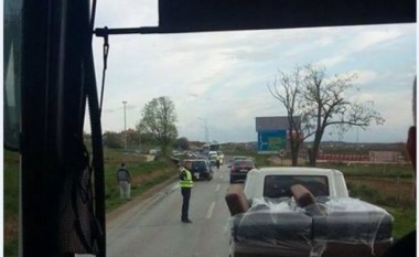 Aksident në magjistralen Prishtinë-Podujevë, thuhet se ka të lënduar