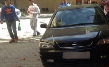 Era gjuan tulla në trotuare, rrezikohen kalimtarët në Prishtinë (Foto)