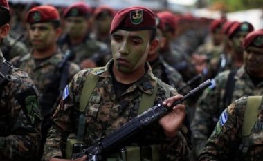 El Salvadori, me forcë të re ushtarake për luftimin e bandave