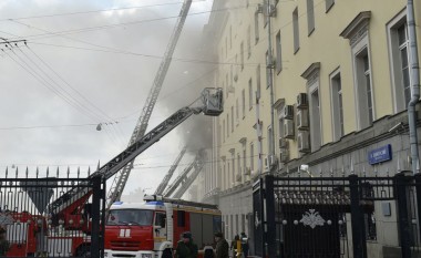 Moskë, përfshihet nga zjarri ndërtesa e Ministrisë së Mbrojtjes