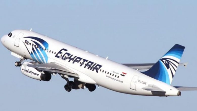Meteori goditi aeroplanin e EgyptAir?! (Video)