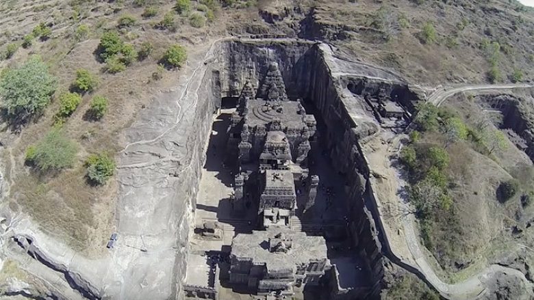 Tempulli 1200 vjeç i ndërtuar nga një shkëmb i vetëm (Foto)