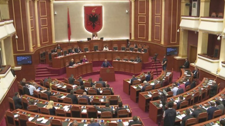 Dekriminilizimi në Shqipëri shpërfaq krimet e kryebashkiakëve dhe deputetëve