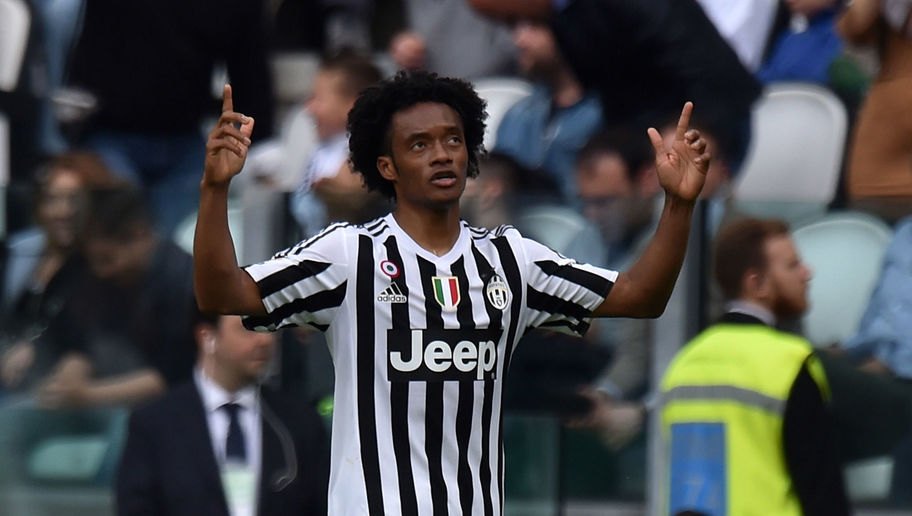 TURIN, ITALY - APRIL 17: Juan Cuadrado of Juventus celebrates after scoring his team's third goal during the Serie A match between Juventus FC and US Citta di Palermo at Juventus Arena on April 17, 2016 in Turin, Italy. (Photo by Tullio M. Puglia/Getty Images)