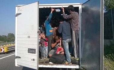 Zbulohen 94 imigrantë në rrugën Radovish-Shtip