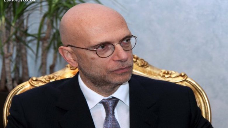 Ambasadori italian sqaron “përgjimin”