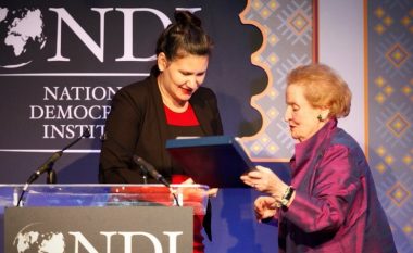Çmimi ”Madeleine Albright” për OJQ ‘Reactor’ nga Maqedonia