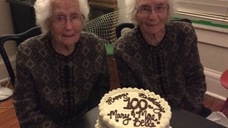 Njihuni me binjaket identike 100-vjeçare që nuk janë ndarë asnjëherë (Foto)