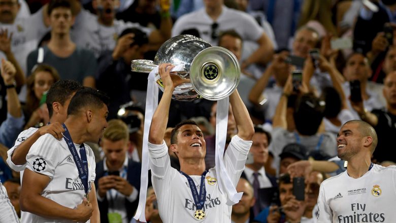 Arsyet pse Ronaldo është favorit për Topin e Artë (Foto)