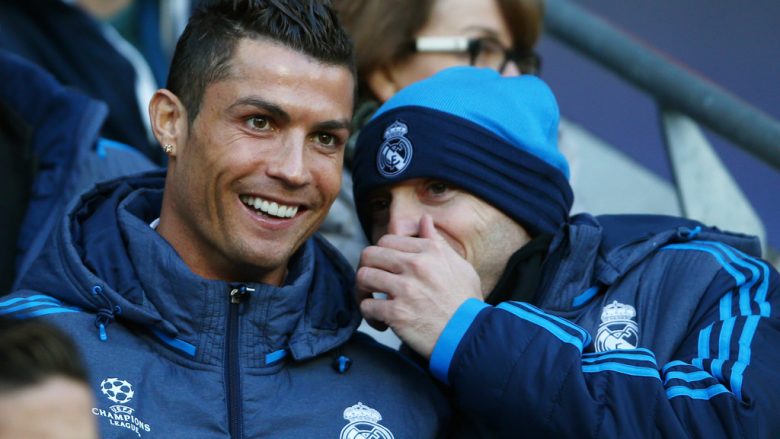 Ronaldo ia realizon ëndrrën djaloshit shqiptar