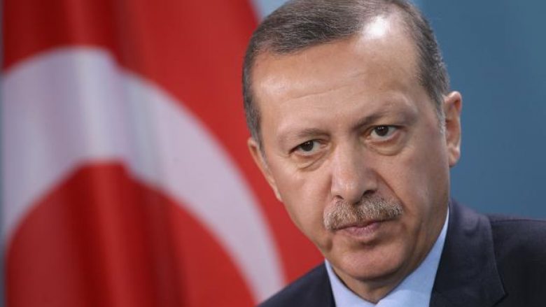 Erdogan i rezervon postin e kryeministrit dhëndrit të vet?
