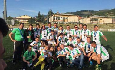 Futbollisti i Kombëtares uron Feronikelin për titullin e kampionit