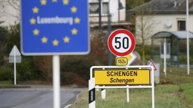 Bashkimi Europian zgjati deri më 15 qershor afatin e mbylljes së kufijve të brendshëm të zonës Shengen