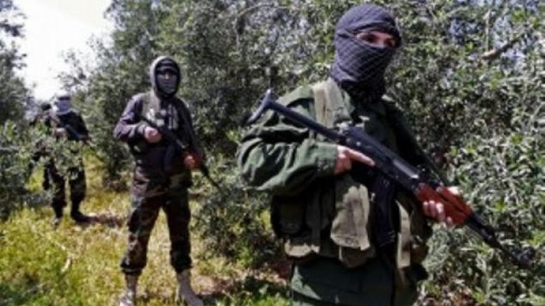 Hezbollahu libanez përforcon praninë në Siri