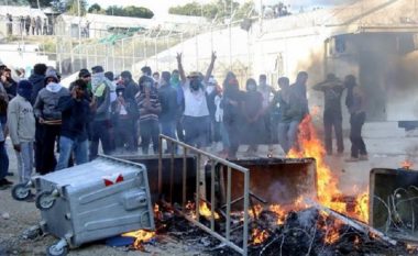 Lëvizje e madhe e emigrantëve në zonën kufitare Greqi-Maqedoni