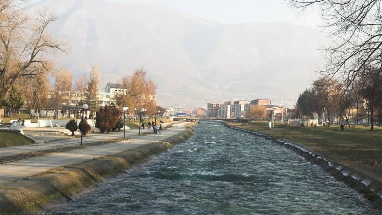 Maqedoni, është ulur niveli i ujit të lumenjve