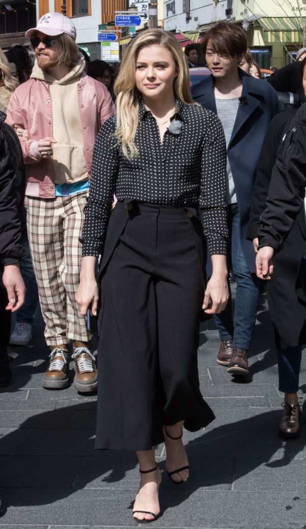 ***EXCLUSIVE***Actress Chloe Moretz out and about on the streets in Seoul, South Korea on March 6, 2016. (Photo by Lee Young Ho)*** Please Use Credit from Credit Field ***, Image: 276448407, License: Rights-managed, Restrictions: *** World Rights ***, Model Release: no, Credit line: Profimedia, SIPA USA