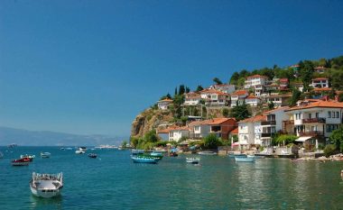 Uzurpuan plazh në liqenin e Ohrit, kallëzim penal ndaj 4 personave