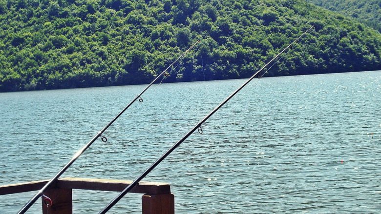 Diga Gradçe në afërsi të Koçanit jepet në koncesion për peshkim sportiv