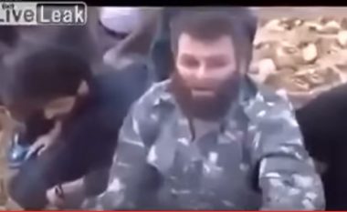 Xhihadistët e ISIS-it qajnë, pasi kapen nga luftëtarët kurdë (Video)