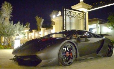 Lamborghini Sesto Elemento: Shikoni se si lëviz kjo super-veturë (Video)