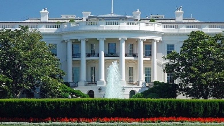 Këtu kanë fjetur presidentët amerikanë: Brenda dhomës së gjumit në Shtëpinë e Bardhë e cila ka ndryshuar ndër vite (Foto/Video)