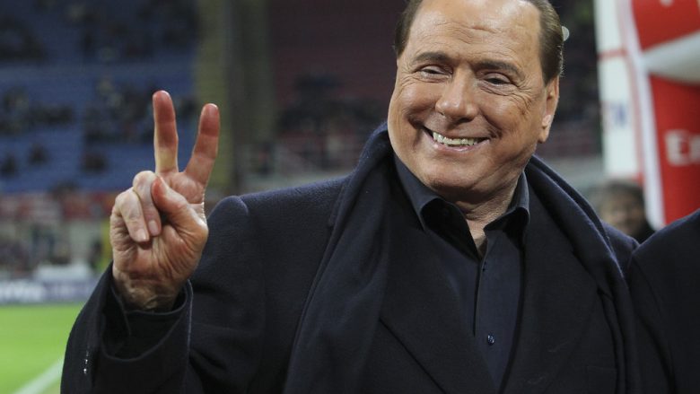 Berlusconi tërhiqet nga shitja e Milanit?