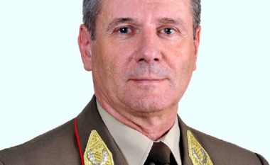 Shefi i shtatmadhorisë së forcave të armatosura të Hungarisë për vizitë të ARM