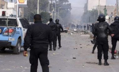 Arrrestohen 40 militantë në Tunis