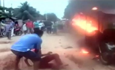 Kapen duke vjedhur, qytetarët tentojnë t’i djegin për së gjalli (Foto/Video)